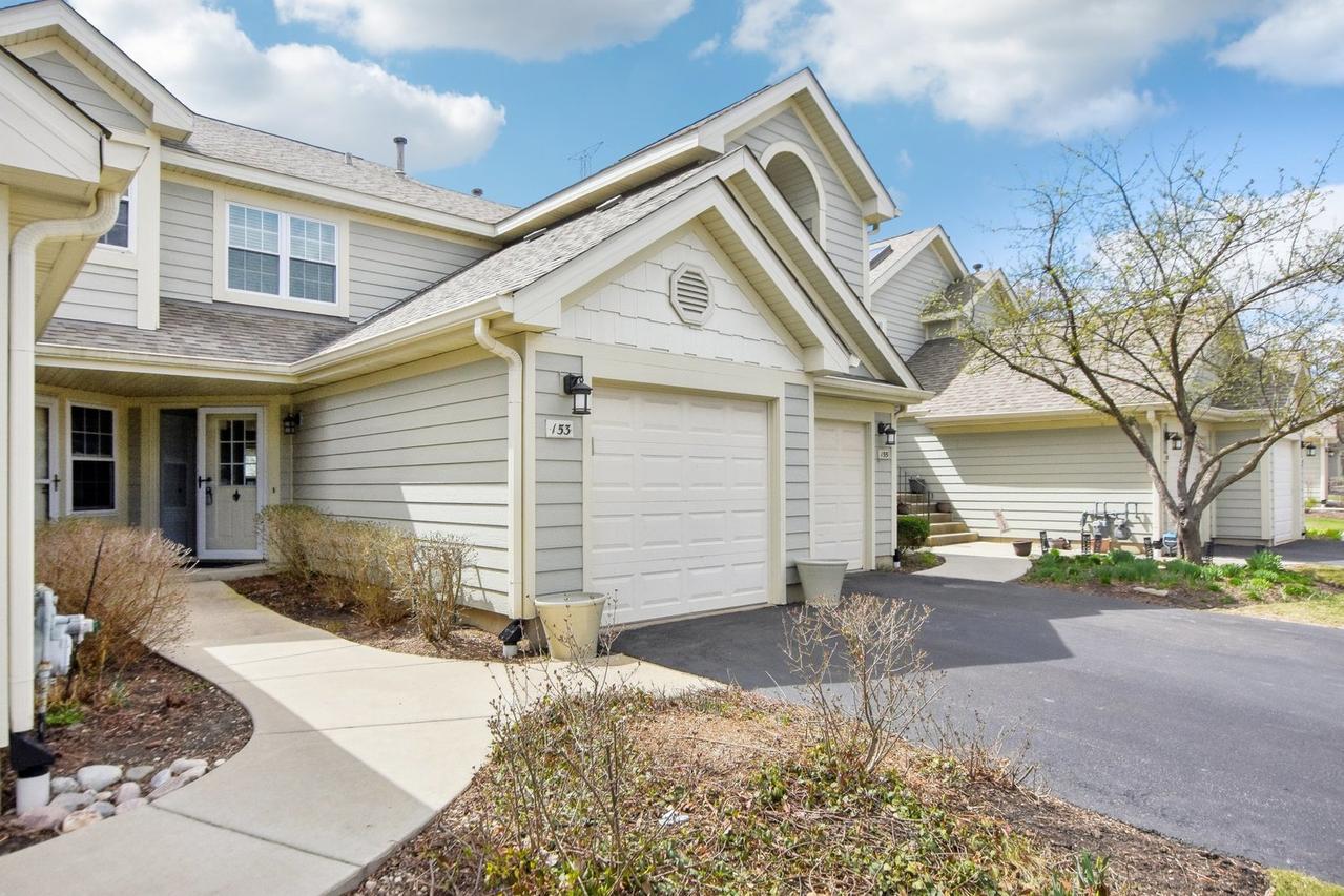 153 W Hamilton Dr. #25, Palatine, IL 60067