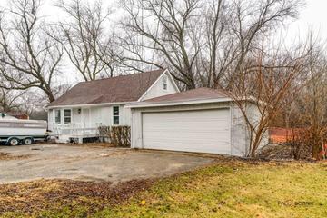 38236 N Lee Ave., Spring Grove, IL 60081