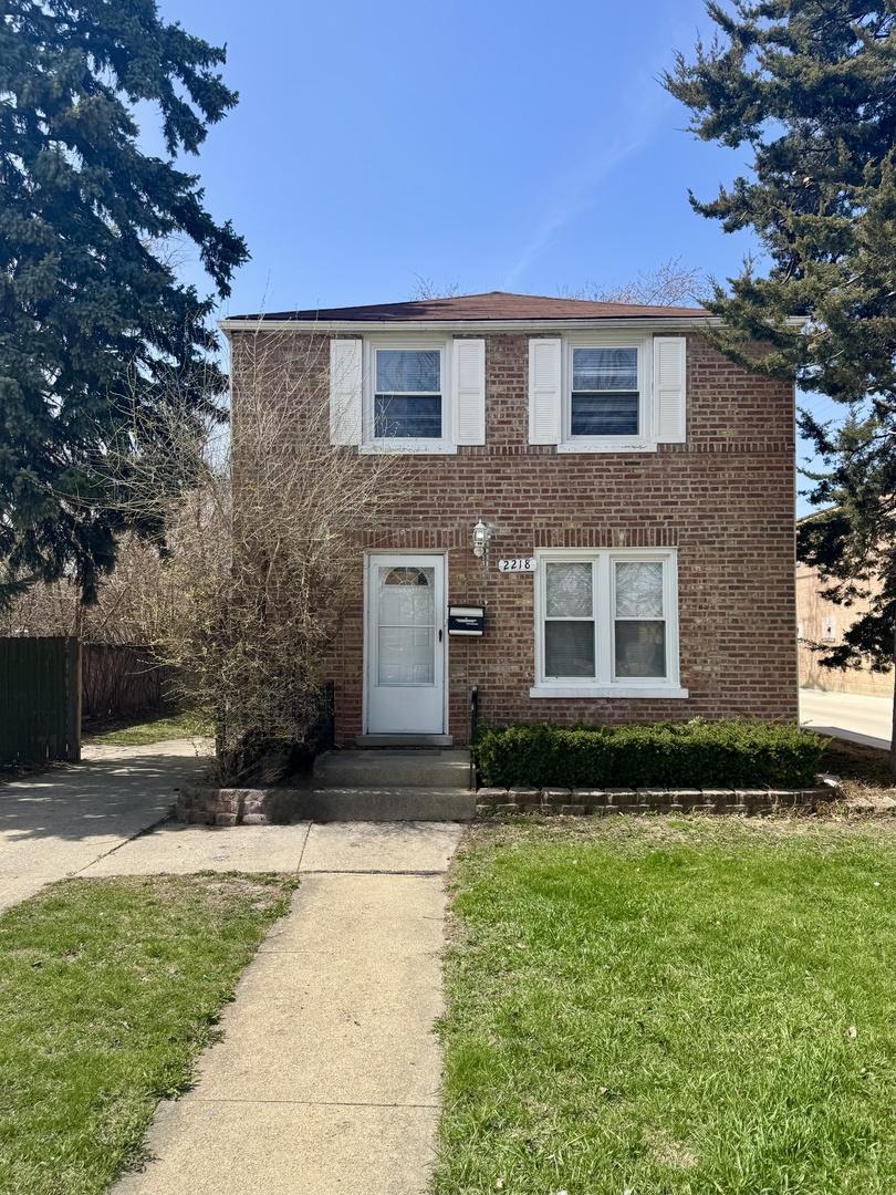 2218 S 11th Ave., Broadview, IL 60155