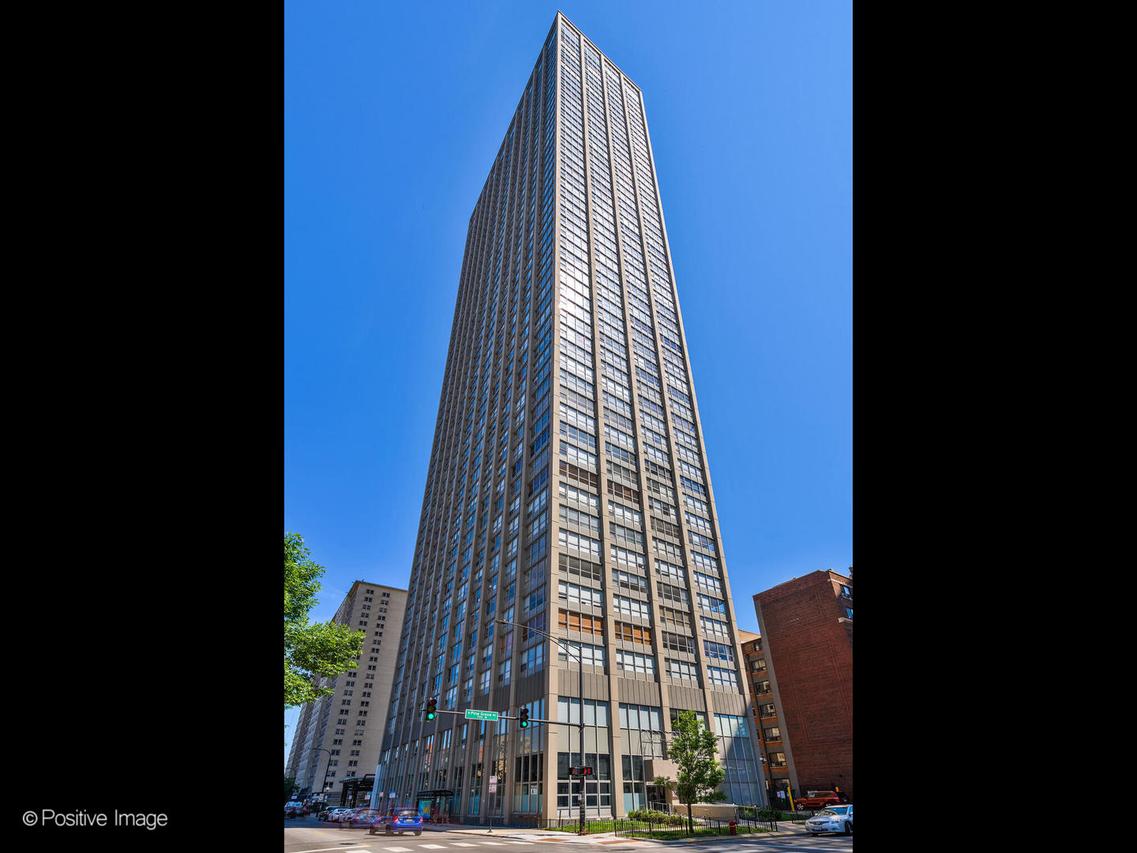 655 W Irving Park Rd. #4414, Chicago, IL 60613