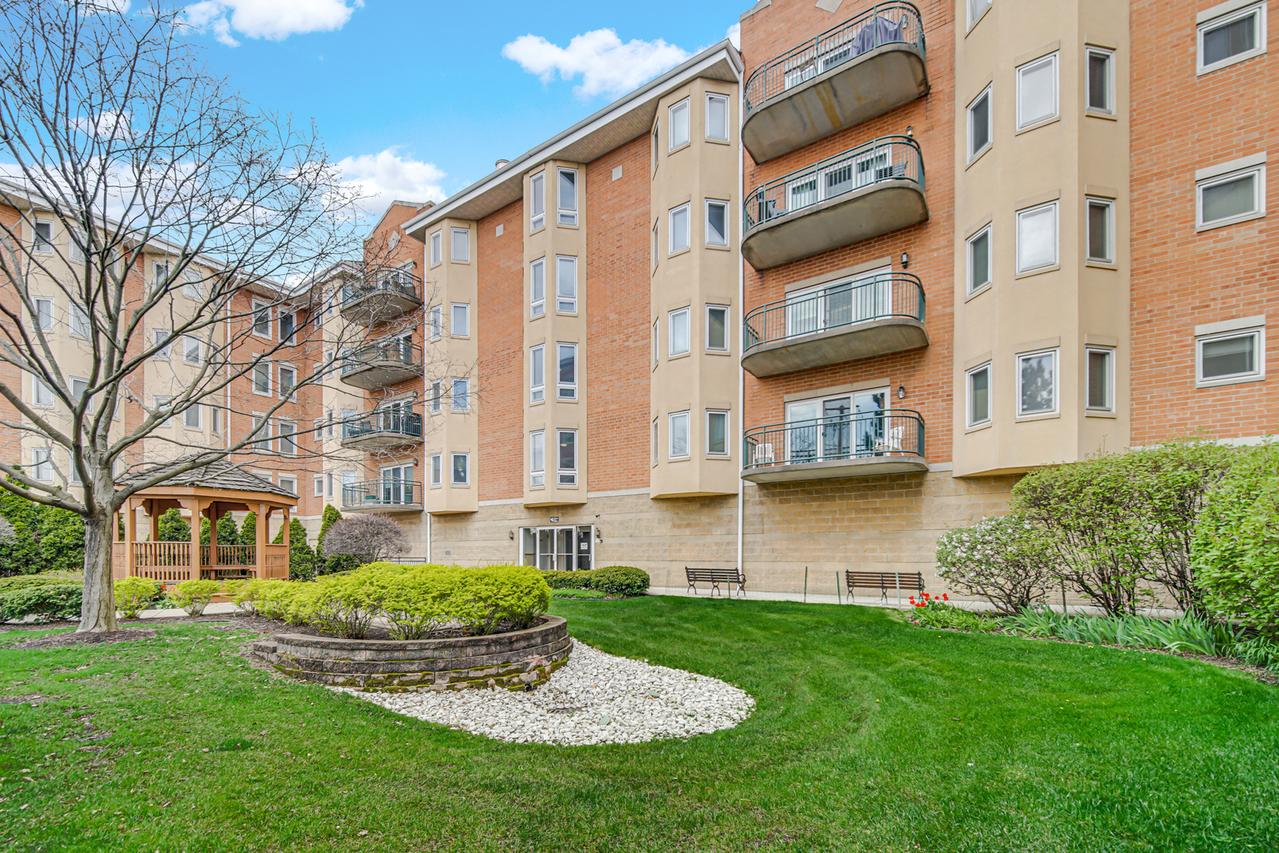 100 W Roosevelt Ave. #510, Bensenville, IL 60106