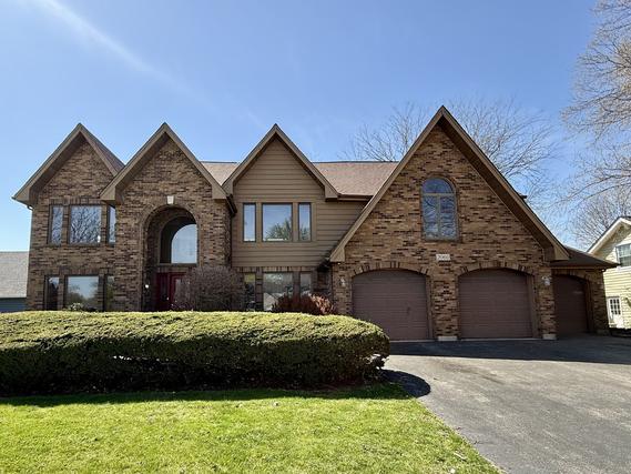 2060 Carolyn Rd., Aurora, IL 60506