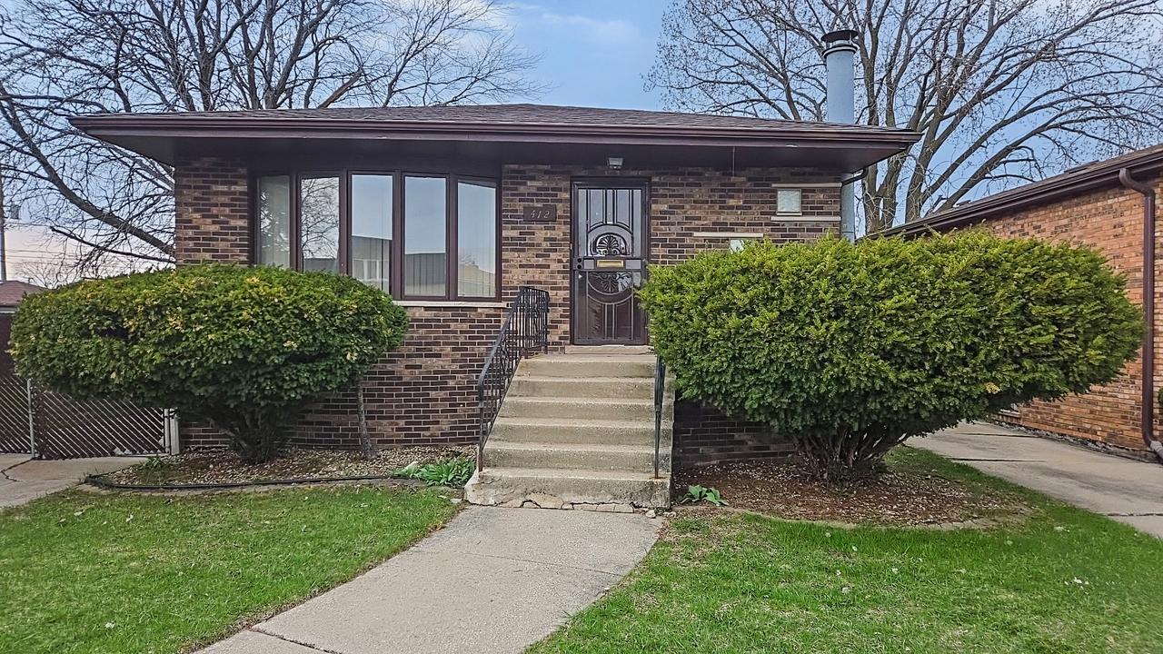 412 Saginaw Ave., Calumet City, IL 60409