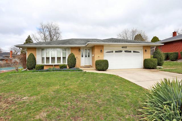 4607 Magnolia Dr., Rolling Meadows, IL 60008