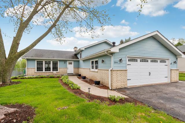 204 Oakleaf Rd., Lake In The Hills, IL 60156