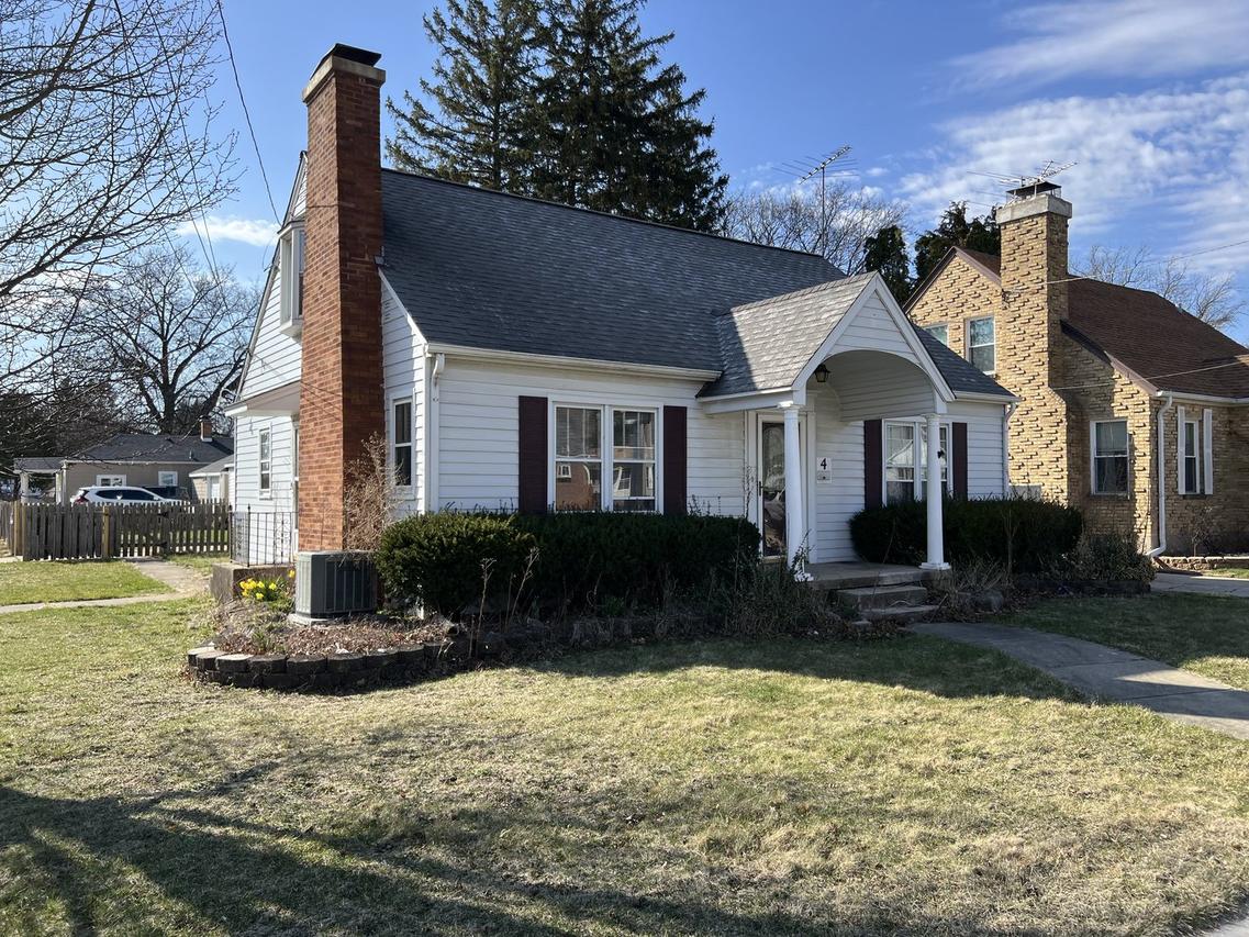 4 N Melrose Ave., Elgin, IL 60123