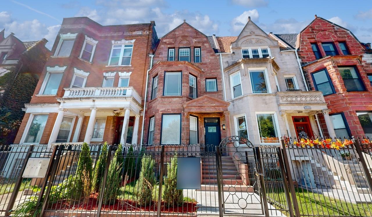 4450 S Prairie Ave., Chicago, IL 60653