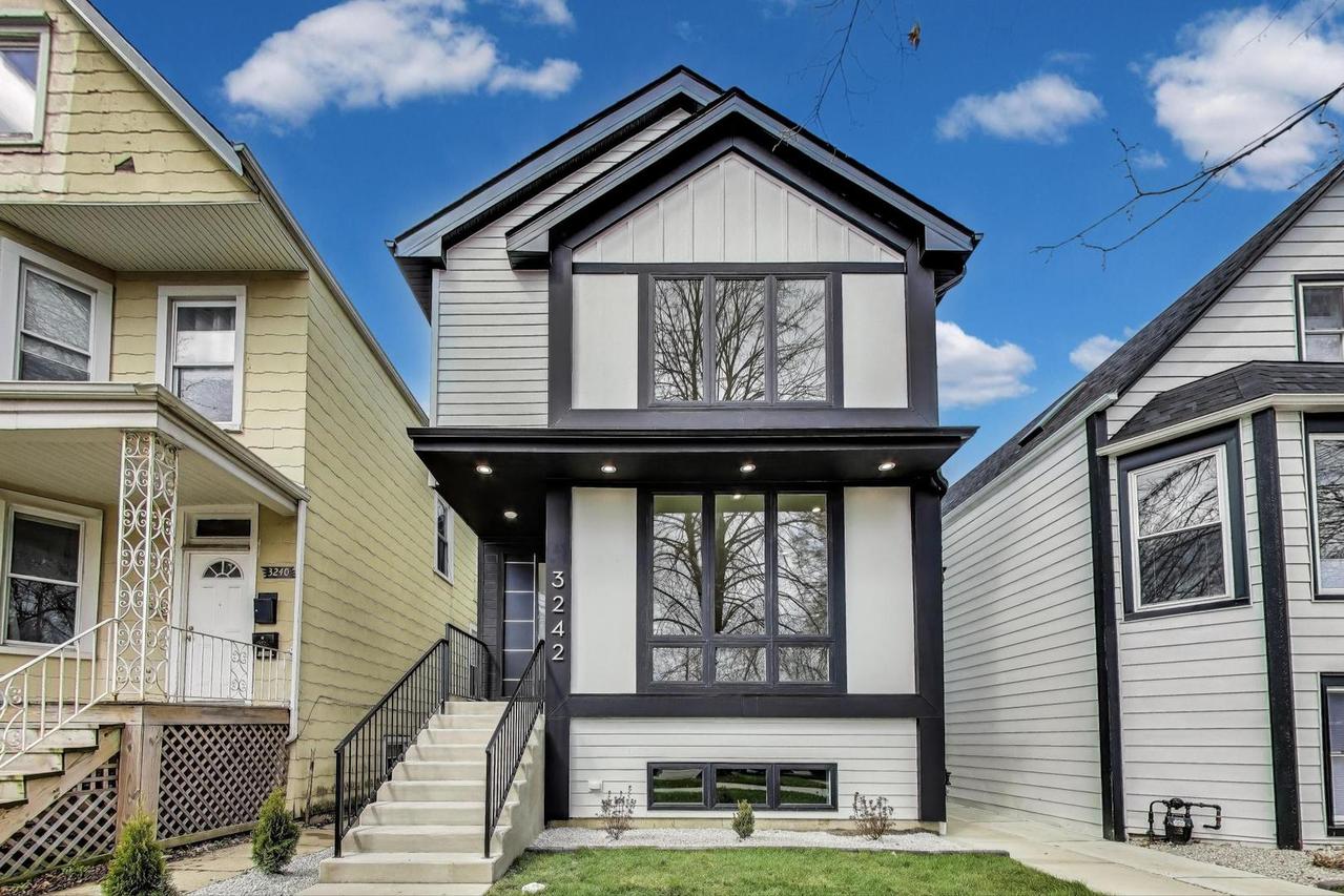 3242 N Kostner Ave., Chicago, IL 60641