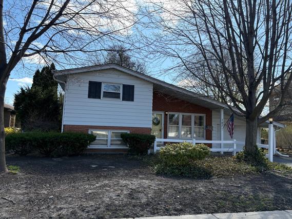 107 S Dwyer Ave., Arlington Heights, IL 60005