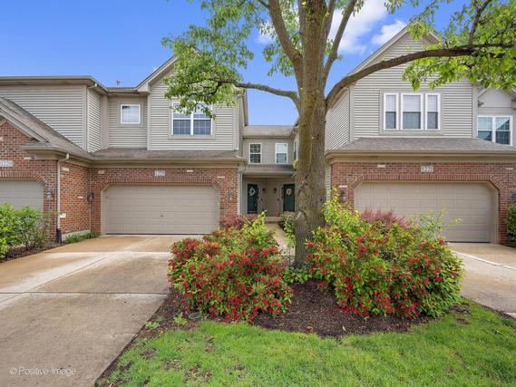 1225 Oakleaf Ct., Aurora, IL 60506