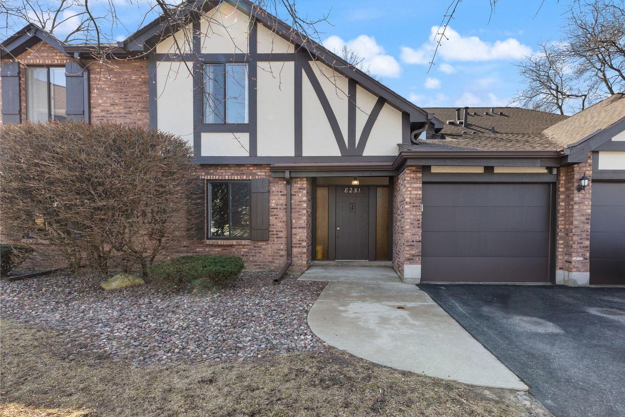 8251 Mulberry Ct. #14C, Palos Hills, IL 60465