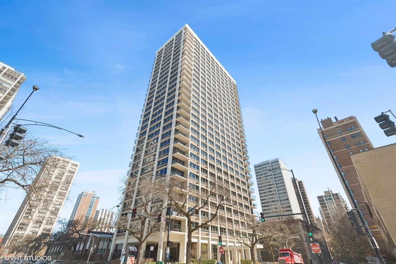 88 W Schiller St. #2704, Chicago, IL 60610