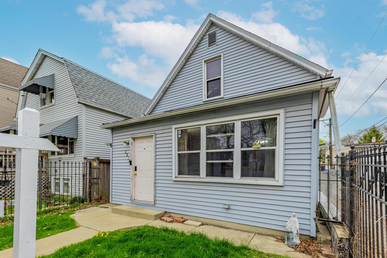 2814 W 40th St., Chicago, IL 60632
