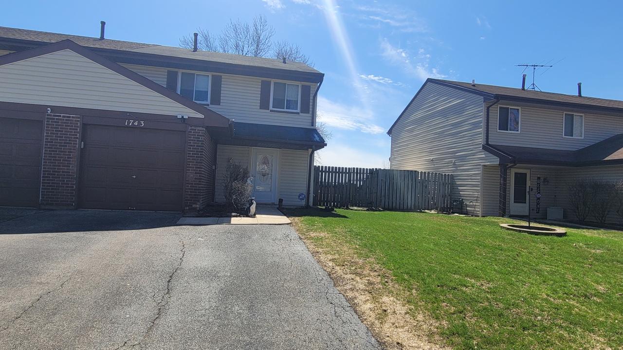 1743 Fulton Ln., Hanover Park, IL 60133