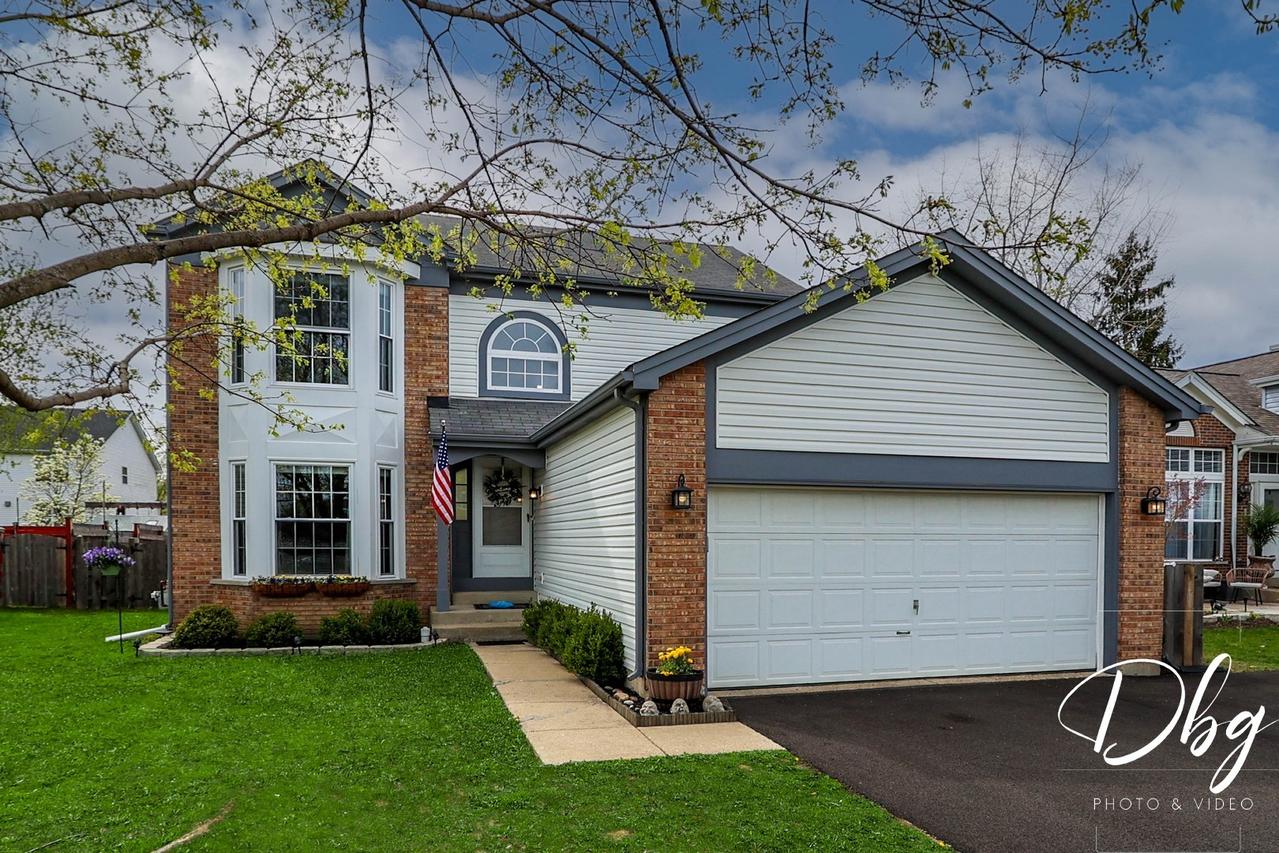 2426 N Old Pond Ln., Round Lake Beach, IL 60073