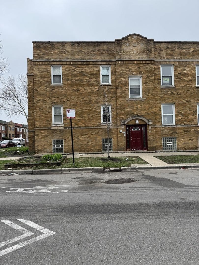 5301 W Le Moyne St. #2, Chicago, IL 60651