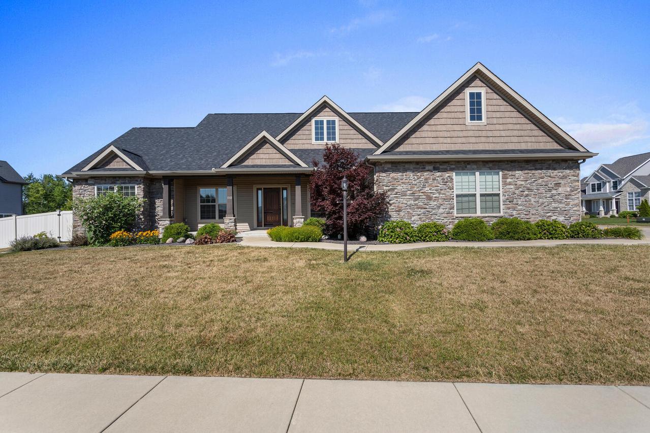 1101 Cascade Dr., Savoy, IL 61874