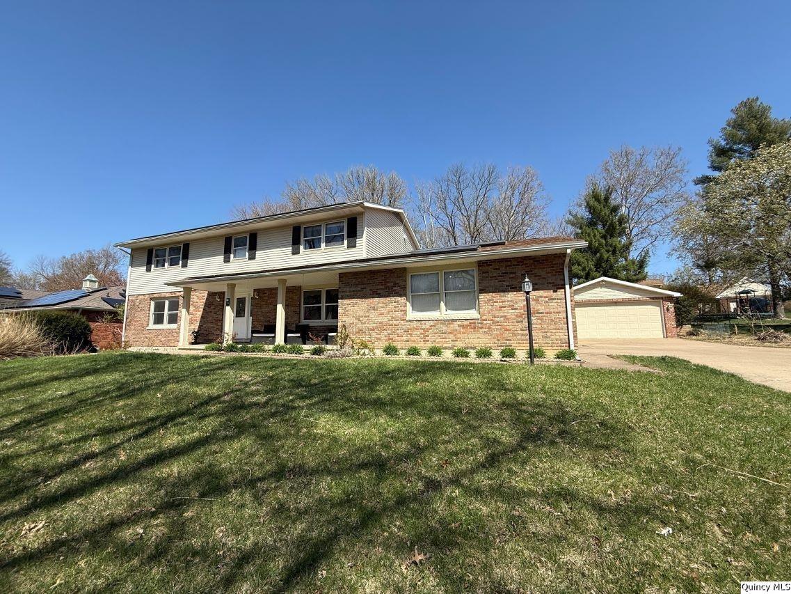 2831 Curved Creek Rd., Quincy, IL