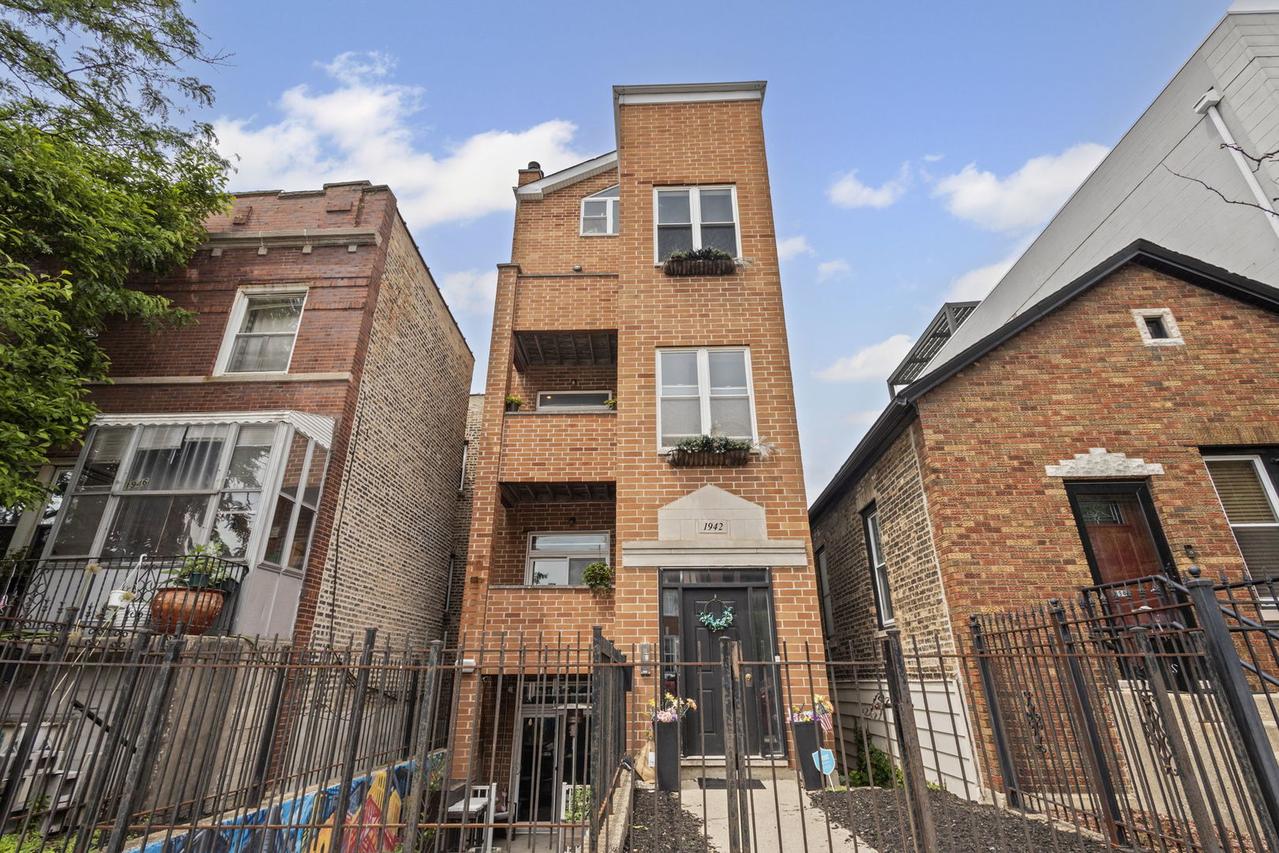1942 W Armitage Ave. #2, Chicago, IL 60622