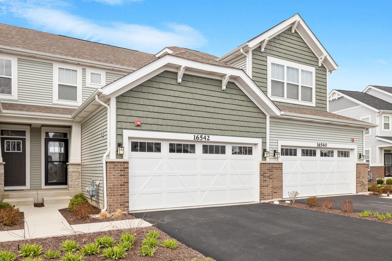 16542 Winding Creek Ln. #168-3, Lockport, IL 60441