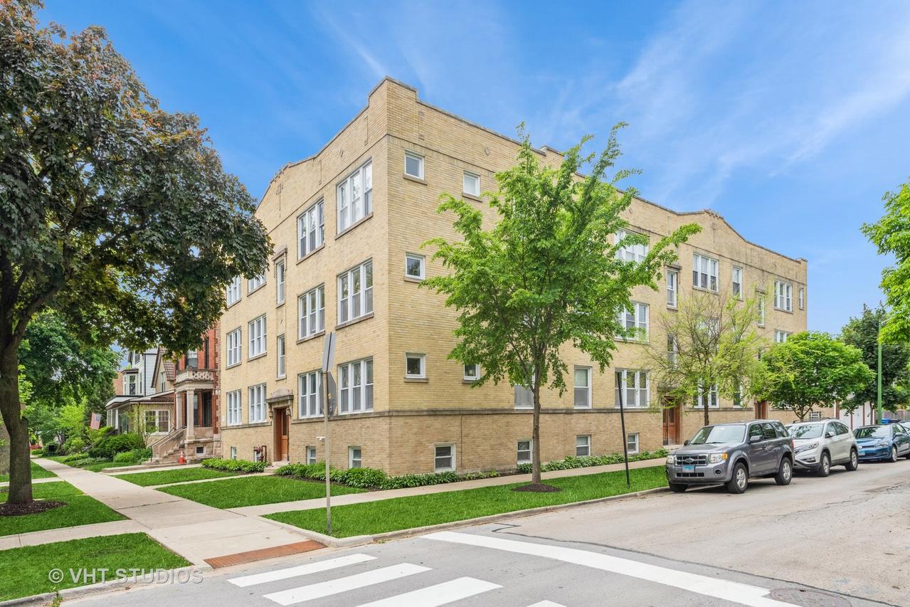 4449 W Sunnyside Ave. #2, Chicago, IL 60630