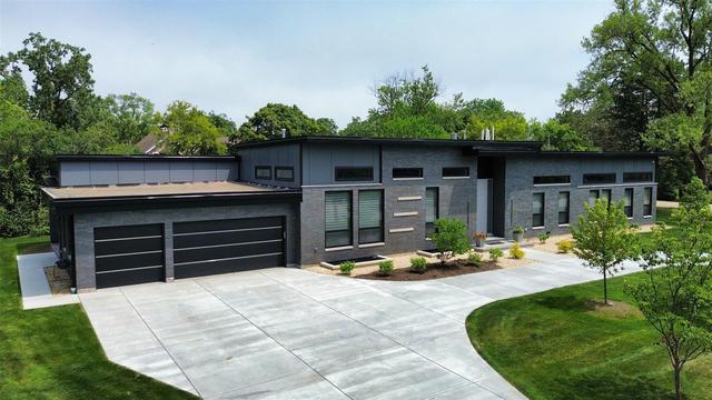 2021 Old Briar Rd., Highland Park, IL 60035