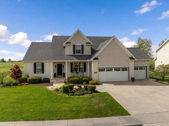 3307 Carrington Ln., Bloomington, IL 61705