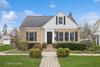 109 Hiawatha Dr., Clarendon Hills, IL 60514