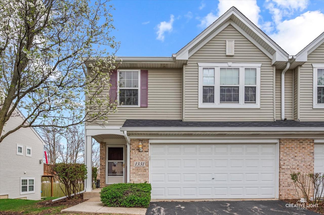1331 Acorn Dr., Crest Hill, IL 60403