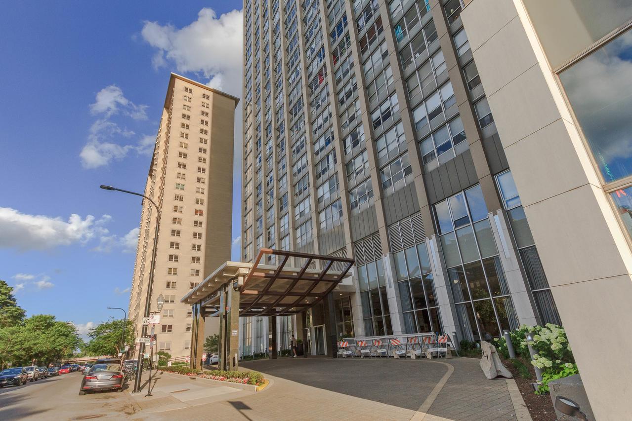 655 W Irving Park Rd. #714, Chicago, IL 60613