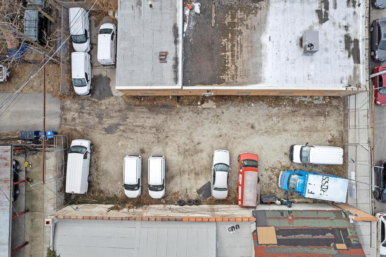 2347 W Grand Ave., Chicago, IL 60612