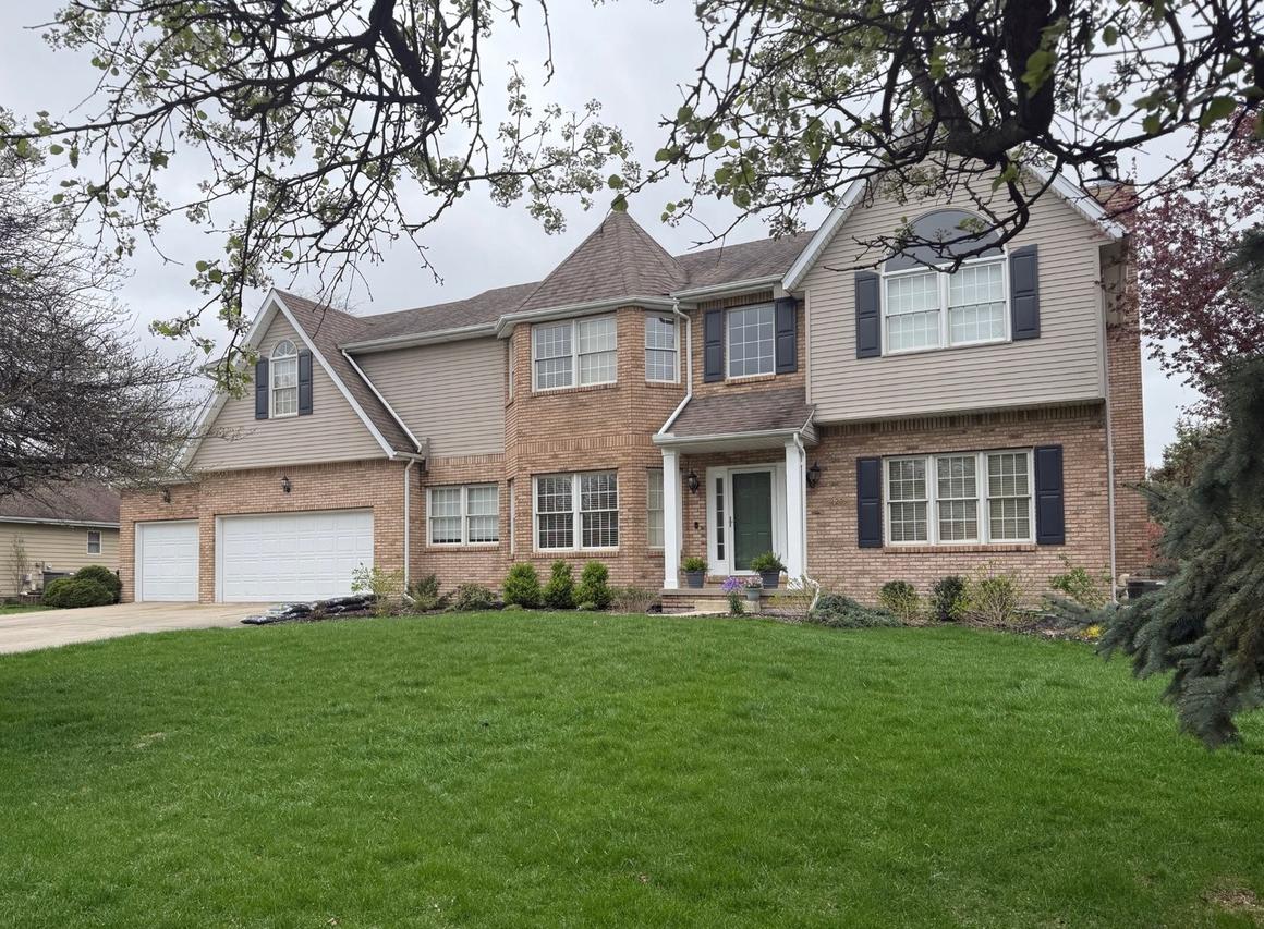 3209 Leafy Ln., Bloomington, IL 61704