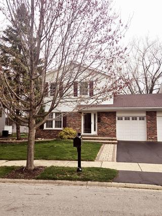 527 Grimes Ave., Naperville, IL 60565