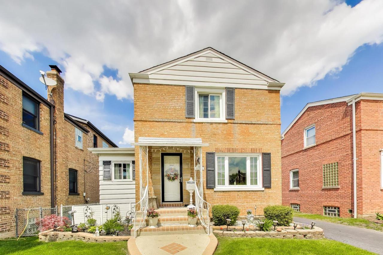 7830 W Berwyn Ave., Chicago, IL 60656