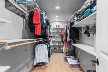 229 Kathryn Ln., North Aurora, IL 60542