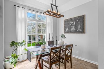 229 Kathryn Ln., North Aurora, IL 60542