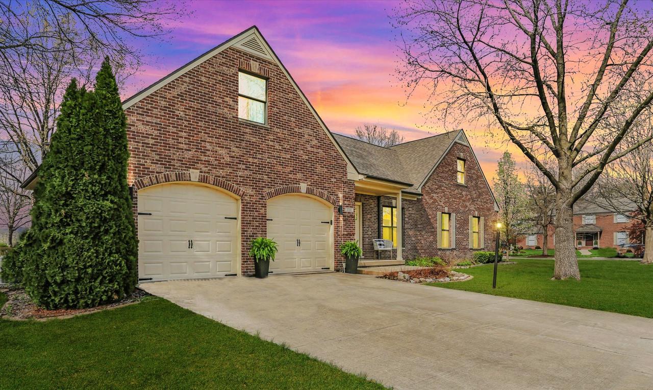 1318 Broadmoor Dr., Champaign, IL 61821