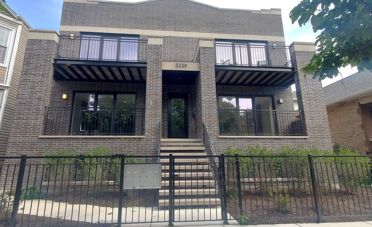3339 N Ridgeway Ave. #1S, Chicago, IL 60618