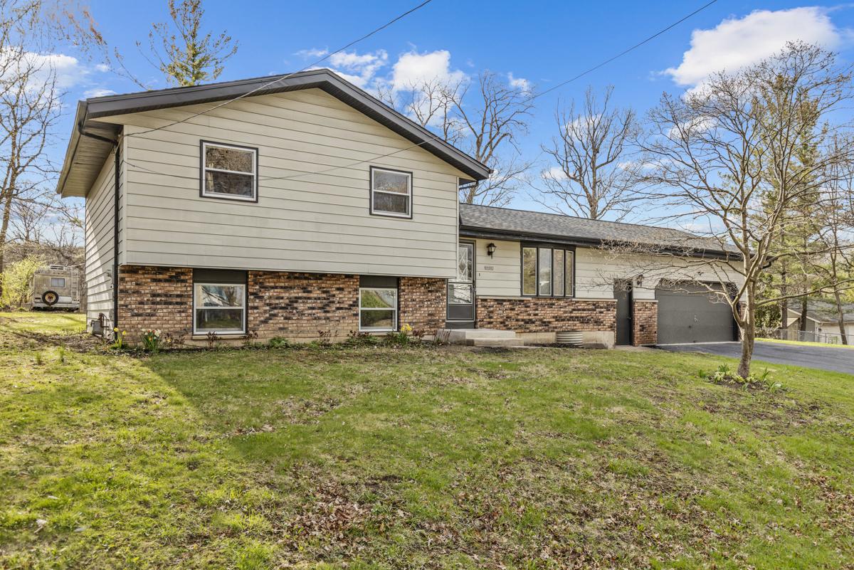 6N682 Roosevelt Ave., St. Charles, IL 60174