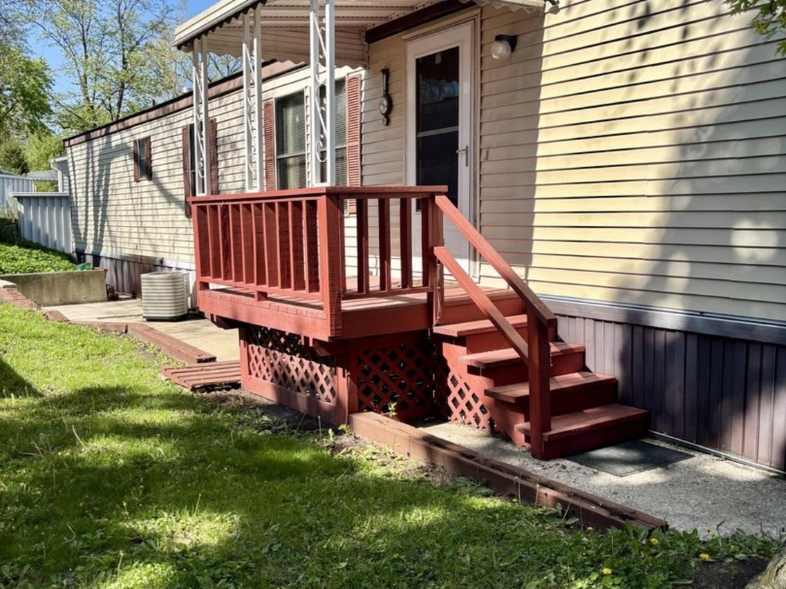 6801 S La Grange Rd. #D16, Hodgkins, IL 60525