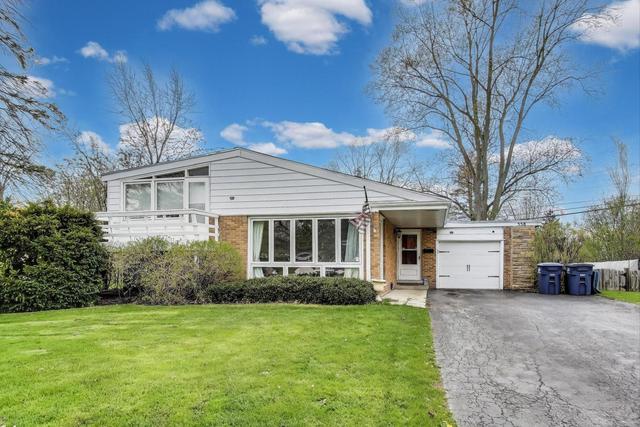 558 Mallard Ln., Deerfield, IL 60015