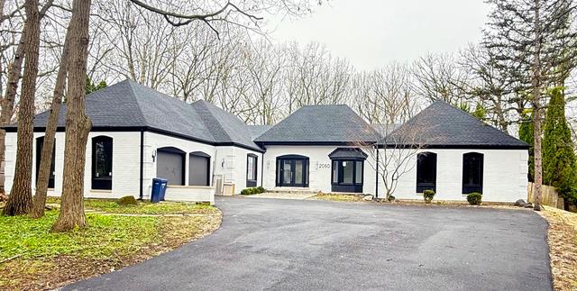 2060 Clavey Rd., Highland Park, IL 60035
