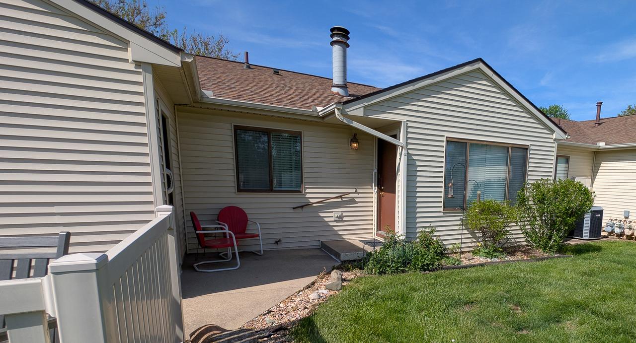2406 Heritage Dr., Champaign, IL 61822