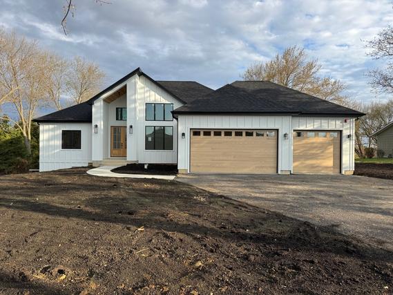 New Construction Homes For Sale This Week That Attend Barrington High School: April 16th to April 22nd