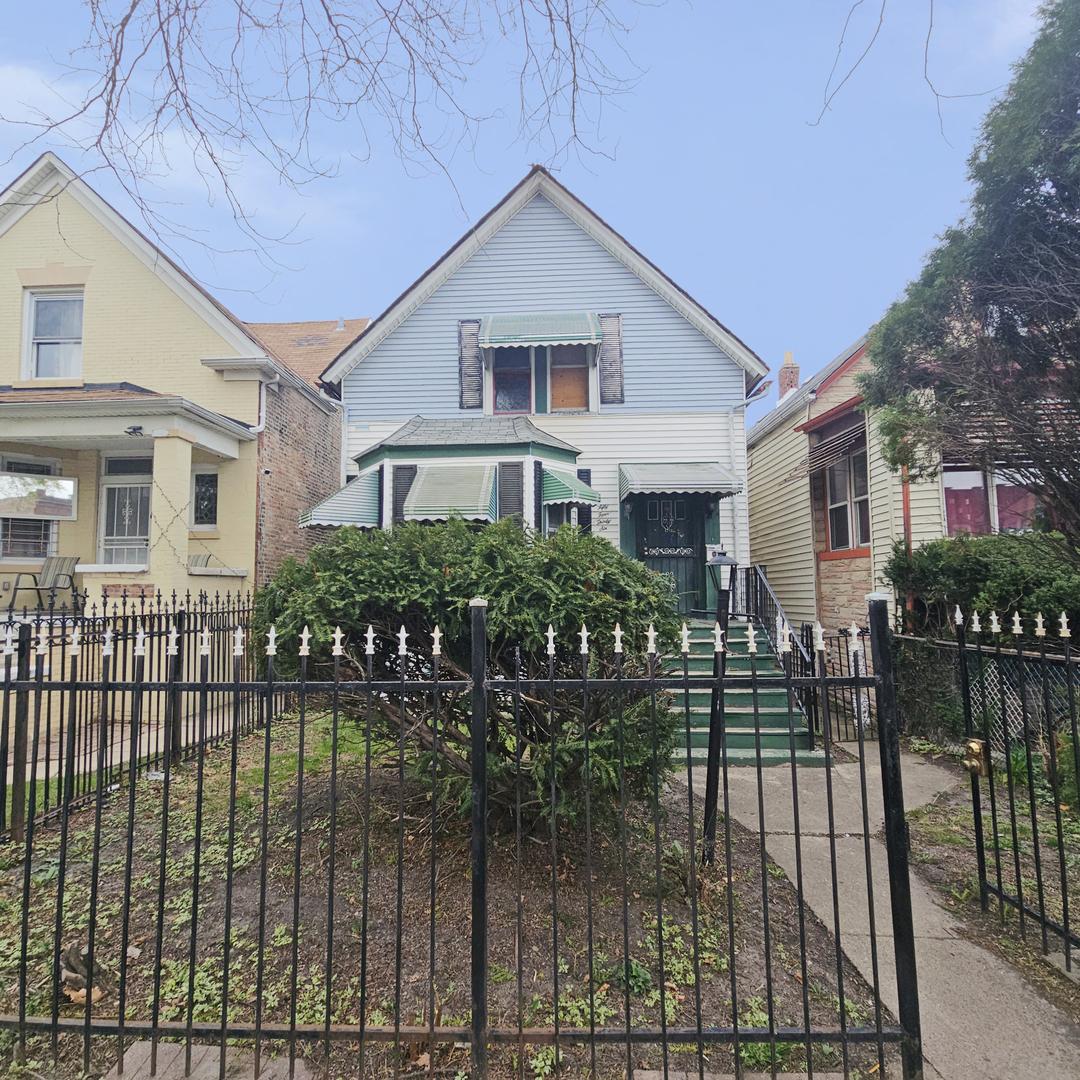 5436 W Monroe St., Chicago, IL 60644