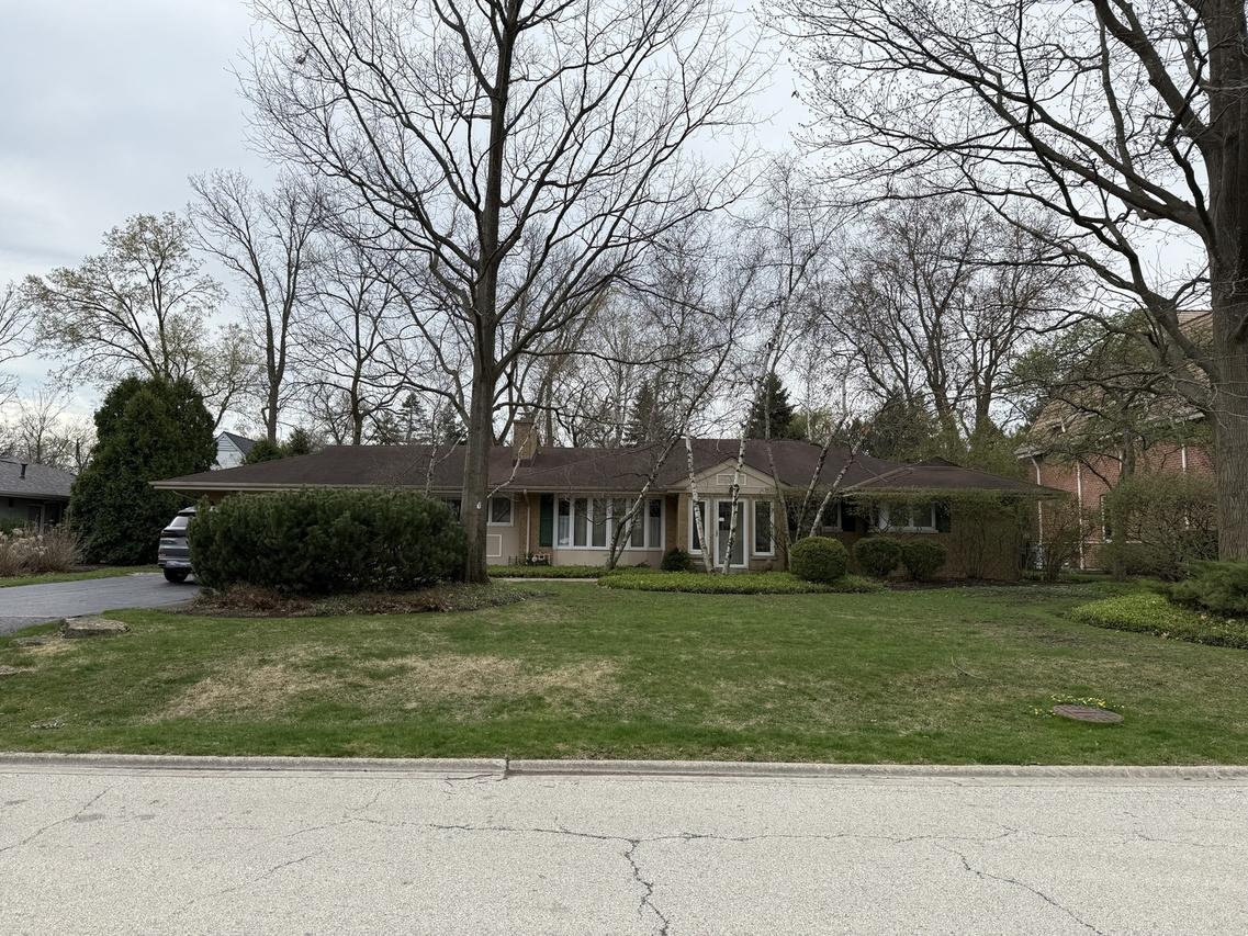 1415 Burr Oak Dr., Glenview, IL 60025