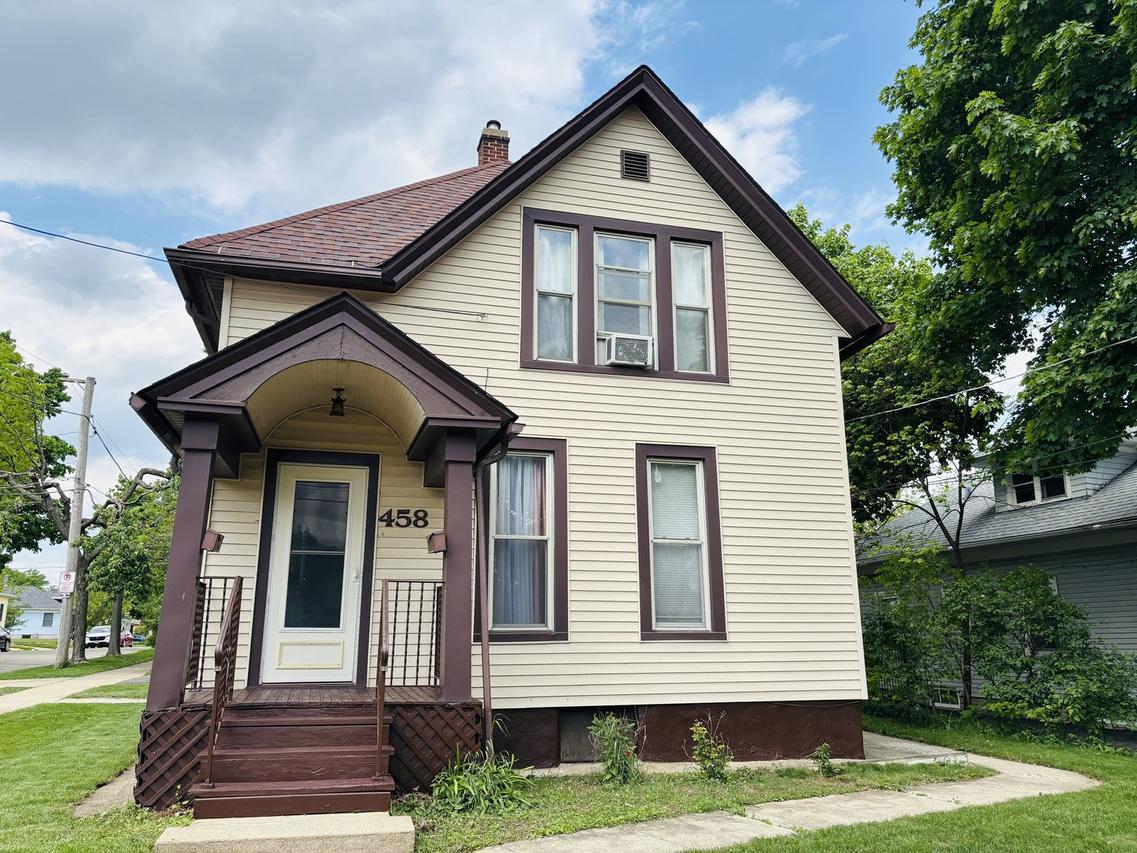 458 Morgan St., Elgin, IL 60123
