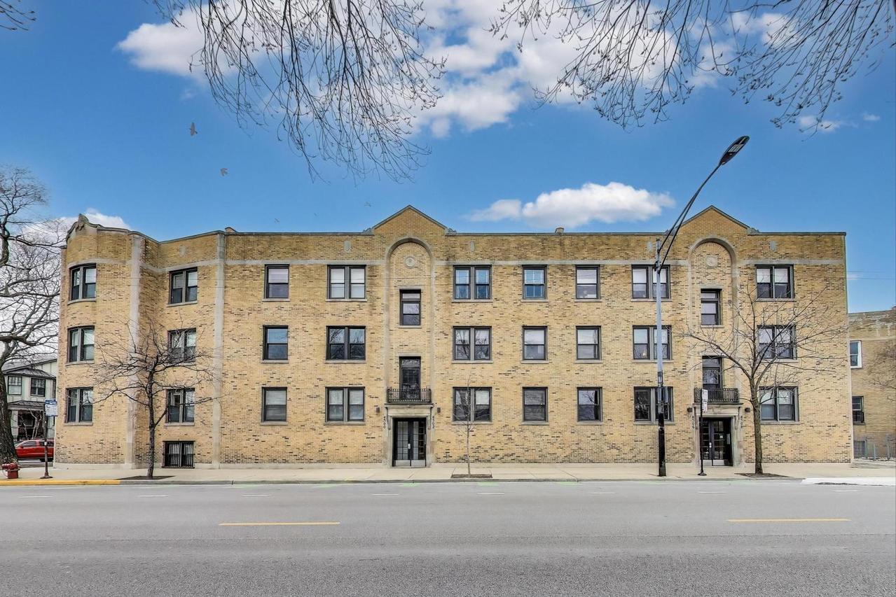 4306 N Clark St. #1, Chicago, IL 60613