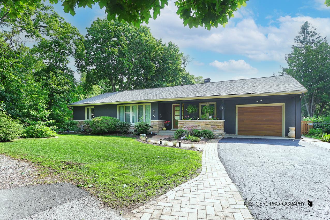 45 Francis Ave., Crystal Lake, IL 60014