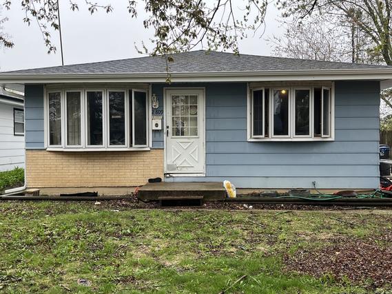 2809 Gilead Ave., Zion, IL 60099